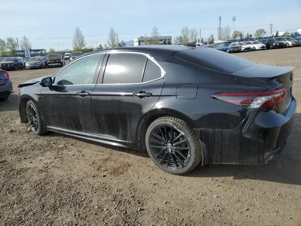 4T1K31AK0NU591822 2022 TOYOTA CAMRY - Image 2