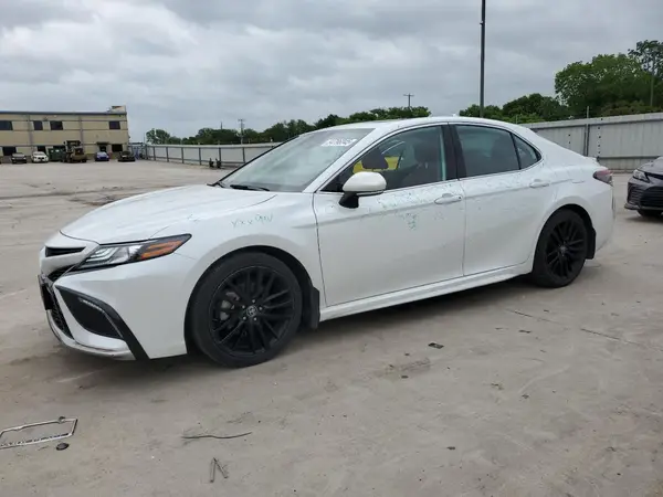 4T1K31AK0NU595739 2022 TOYOTA CAMRY - Image 1
