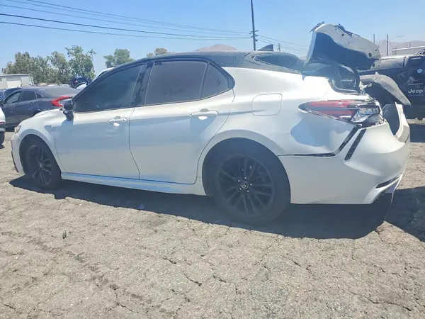 4T1K31AK1MU024159 2021 TOYOTA CAMRY - Image 2