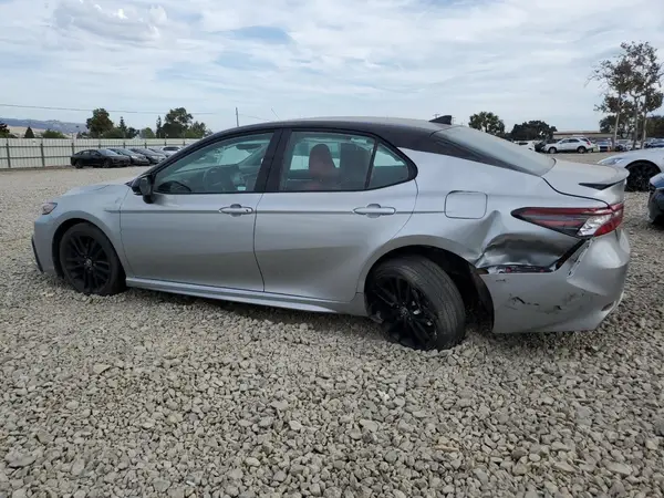 4T1K31AK1NU034689 2022 TOYOTA CAMRY - Image 2