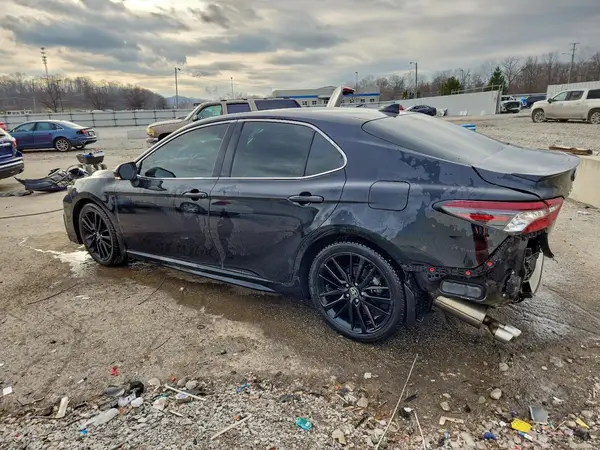 4T1K31AK1NU036359 2022 TOYOTA CAMRY - Image 2