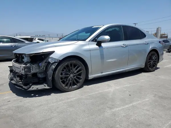 4T1K31AK1NU036801 2022 TOYOTA CAMRY - Image 1