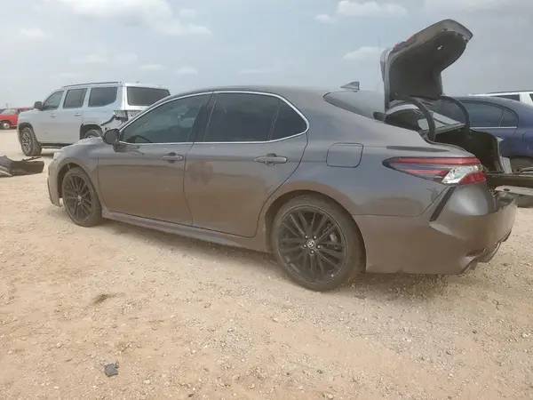 4T1K31AK1NU591103 2022 TOYOTA CAMRY - Image 2