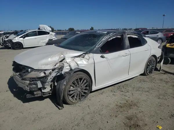4T1K31AK1RU066032 2024 TOYOTA CAMRY - Image 1