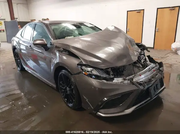 4T1K31AK1RU071697 2024 TOYOTA CAMRY - Image 1