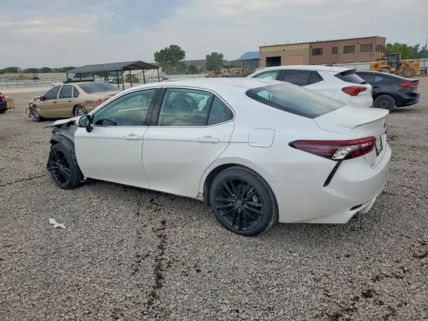 4T1K31AK1RU620833 2024 TOYOTA CAMRY - Image 2