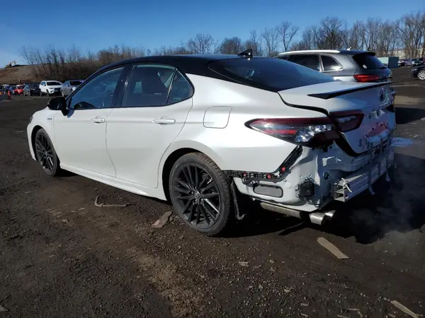 4T1K31AK2MU026342 2021 TOYOTA CAMRY - Image 2