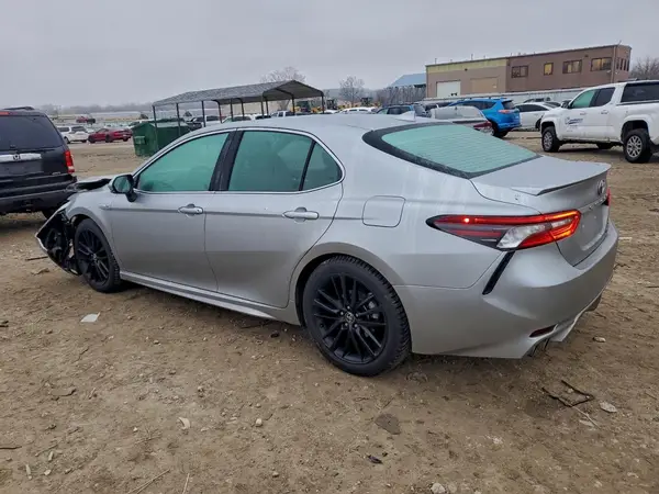 4T1K31AK2MU547481 2021 TOYOTA CAMRY - Image 2