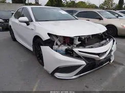 4T1K31AK2MU550686 2021 TOYOTA CAMRY