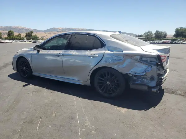 4T1K31AK2MU552857 2021 TOYOTA CAMRY - Image 2