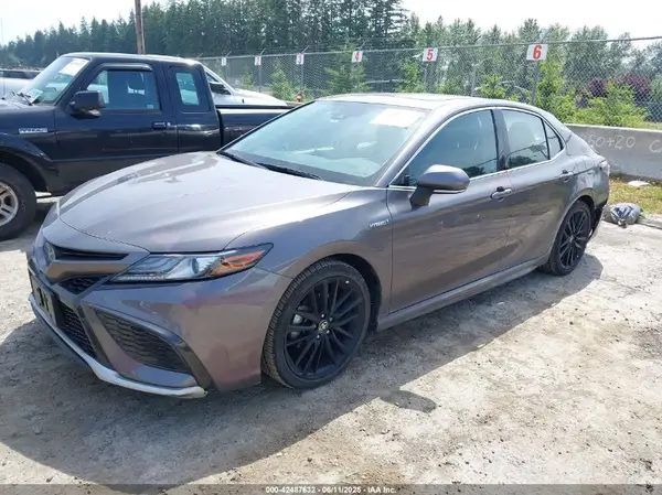 4T1K31AK2MU559887 2021 TOYOTA CAMRY - Image 2