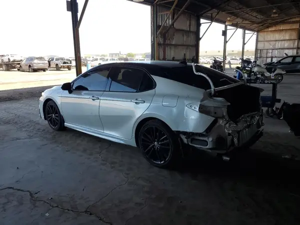4T1K31AK2NU032921 2022 TOYOTA CAMRY - Image 2