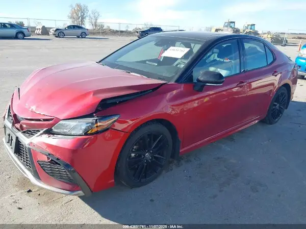 4T1K31AK2NU041764 2022 TOYOTA CAMRY - Image 2