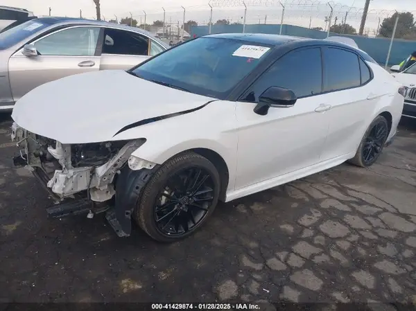 4T1K31AK2NU045278 2022 TOYOTA CAMRY - Image 2