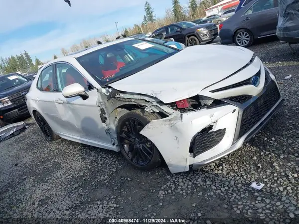 4T1K31AK2NU572334 2022 TOYOTA CAMRY - Image 1