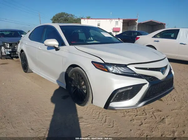 4T1K31AK2NU590901 2022 TOYOTA CAMRY - Image 1