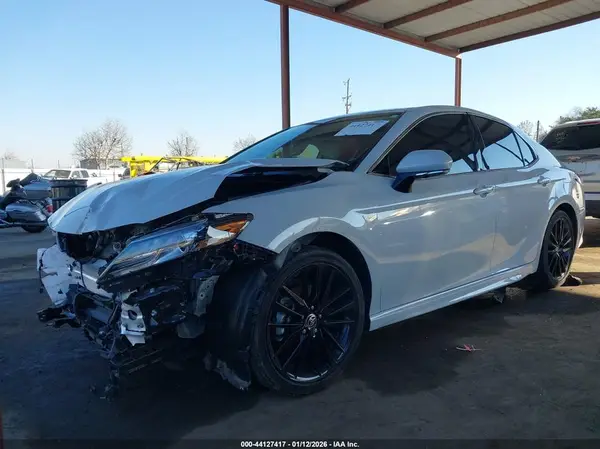 4T1K31AK2RU065262 2024 TOYOTA CAMRY - Image 2