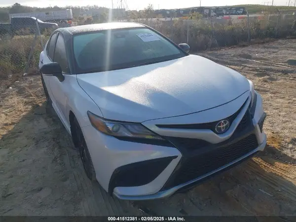 4T1K31AK2RU076259 2024 TOYOTA CAMRY - Image 1