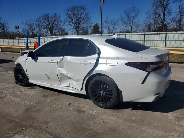 4T1K31AK2RU622767 2024 TOYOTA CAMRY - Image 2