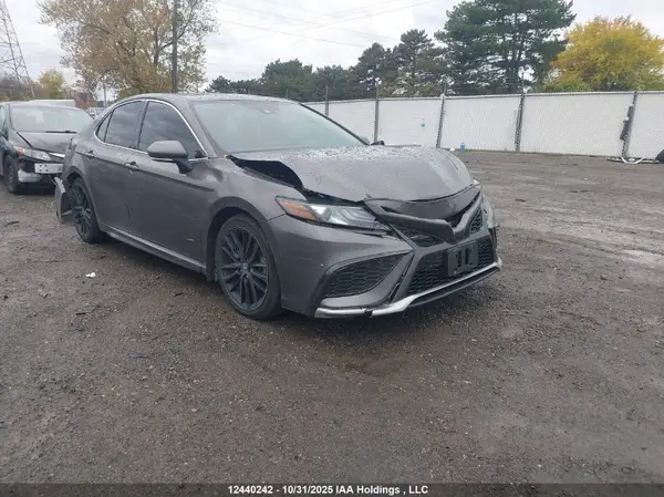 4T1K31AK3NU039926 2022 TOYOTA CAMRY - Image 1