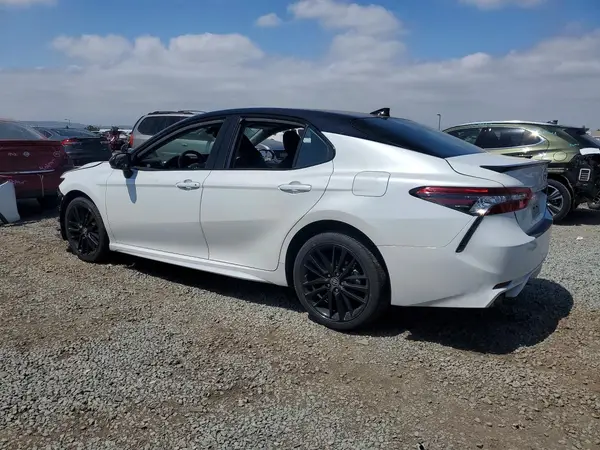 4T1K31AK3NU045337 2022 TOYOTA CAMRY - Image 2