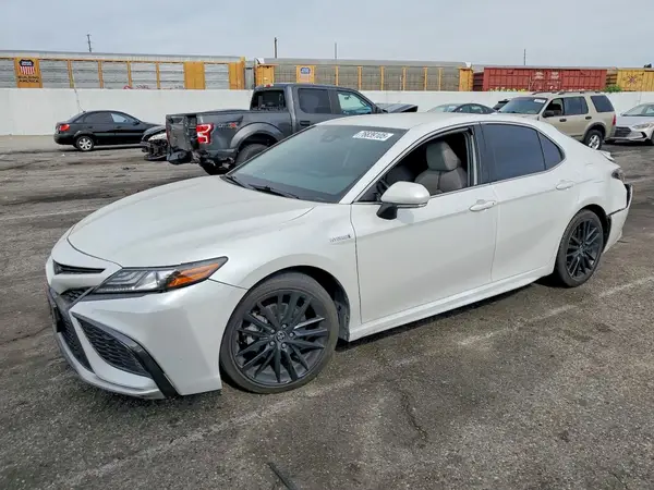 4T1K31AK4MU022776 2021 TOYOTA CAMRY - Image 1