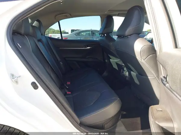 4T1K31AK4MU024933 2021 TOYOTA CAMRY - Image 8
