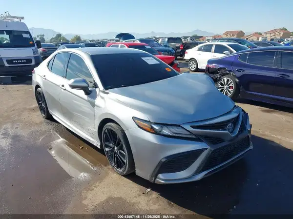 4T1K31AK4RU071242 2024 TOYOTA CAMRY - Image 1