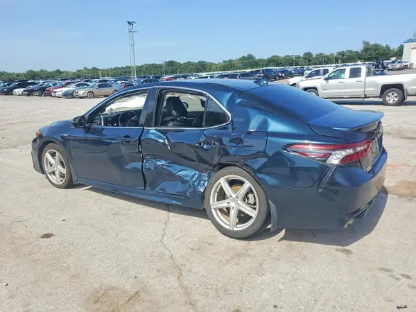 4T1K31AK5MU030496 2021 TOYOTA CAMRY - Image 2