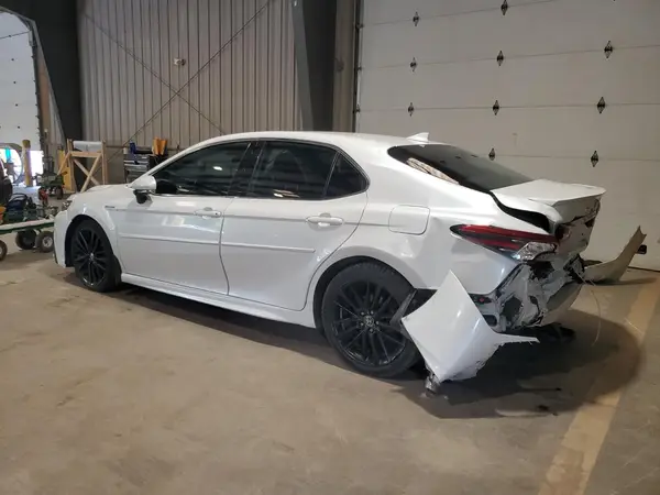 4T1K31AK5MU553968 2021 TOYOTA CAMRY - Image 2