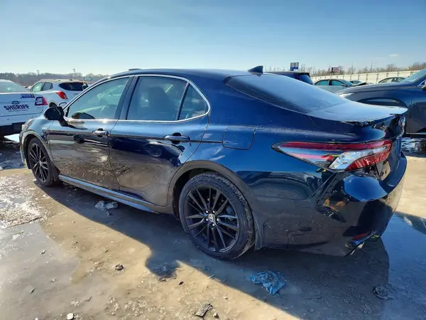 4T1K31AK5MU568180 2021 TOYOTA CAMRY - Image 2