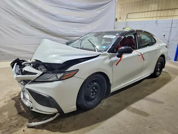 4T1K31AK5NU043444 2022 TOYOTA CAMRY - Image 1
