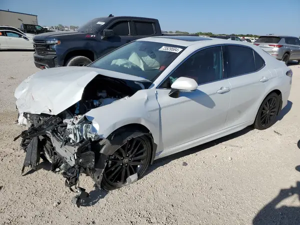 4T1K31AK5RU621810 2024 TOYOTA CAMRY - Image 1