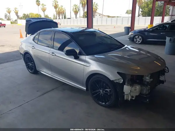 4T1K31AK6MU020463 2021 TOYOTA CAMRY - Image 1