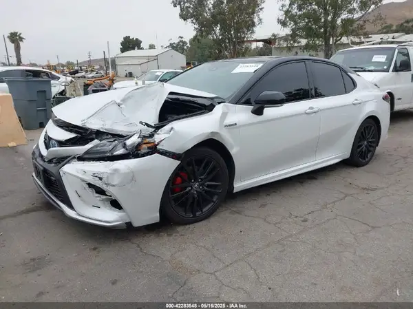 4T1K31AK6MU020821 2021 TOYOTA CAMRY - Image 2