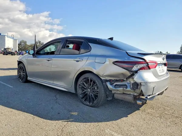 4T1K31AK6MU031088 2021 TOYOTA CAMRY - Image 2