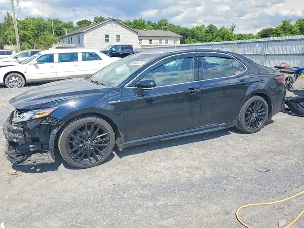 4T1K31AK6MU568530 2021 TOYOTA CAMRY - Image 1