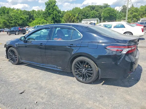 4T1K31AK6MU568530 2021 TOYOTA CAMRY - Image 2