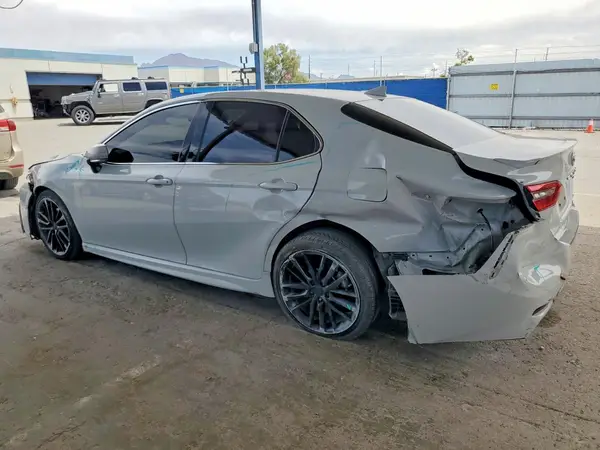 4T1K31AK6NU033201 2022 TOYOTA CAMRY - Image 2
