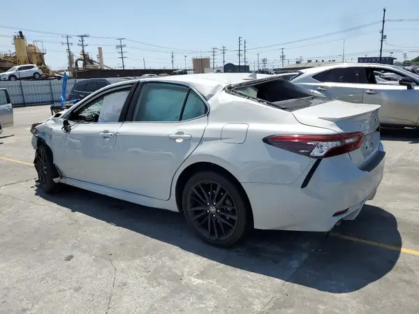4T1K31AK6NU038088 2022 TOYOTA CAMRY - Image 2