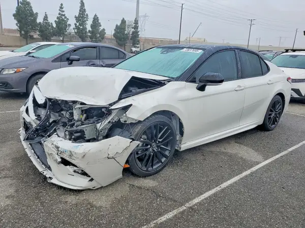 4T1K31AK6NU038382 2022 TOYOTA CAMRY - Image 1