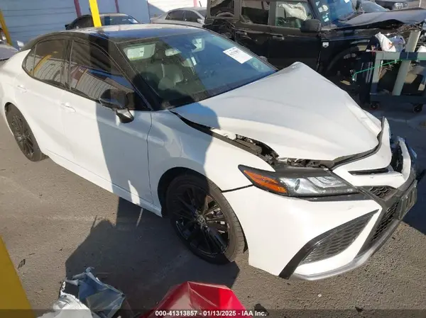 4T1K31AK6NU040357 2022 TOYOTA CAMRY - Image 1