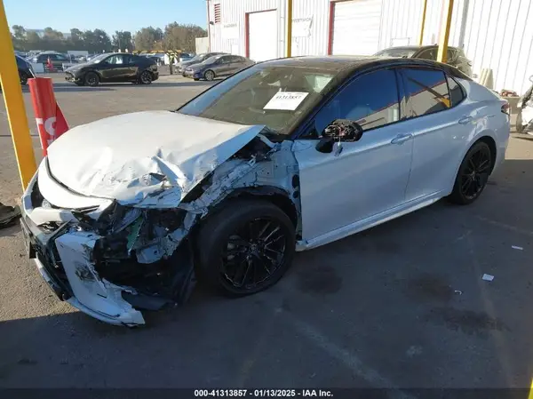 4T1K31AK6NU040357 2022 TOYOTA CAMRY - Image 2