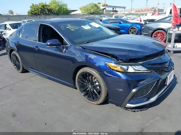 4T1K31AK6NU571803 2022 TOYOTA CAMRY - Image 1