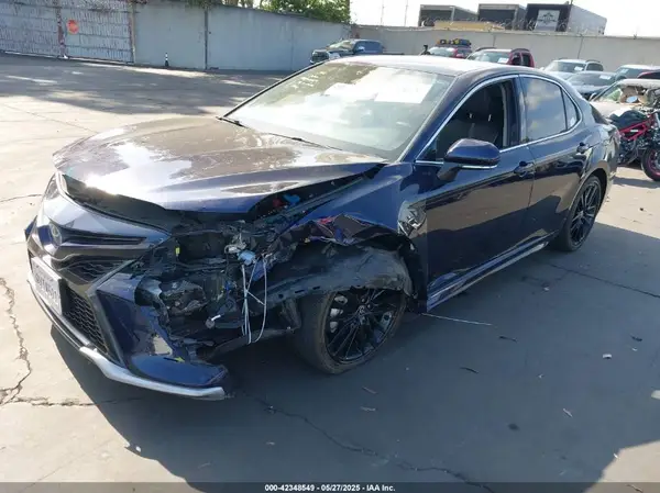 4T1K31AK6NU571803 2022 TOYOTA CAMRY - Image 2