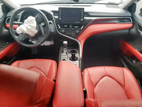4T1K31AK6NU595857 2022 TOYOTA CAMRY - Image 8