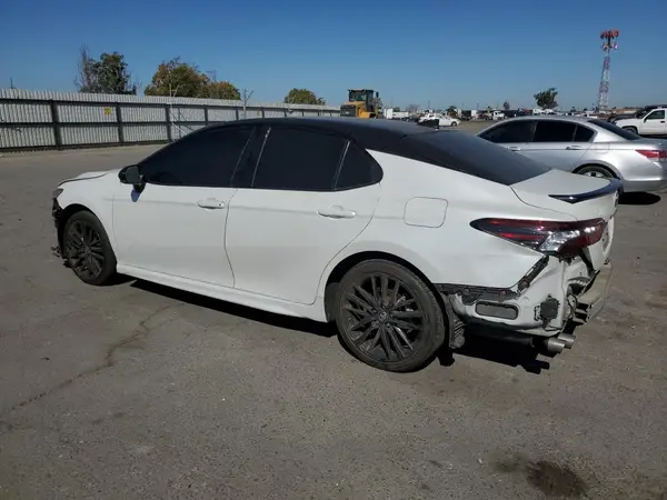 4T1K31AK6RU065376 2024 TOYOTA CAMRY - Image 2