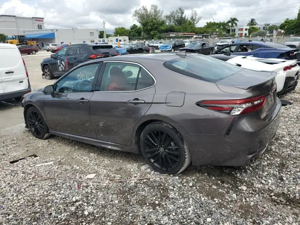 4T1K31AK6RU622450 2024 TOYOTA CAMRY - Image 2