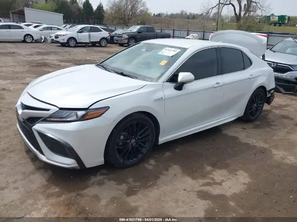4T1K31AK7MU568679 2021 TOYOTA CAMRY - Image 2