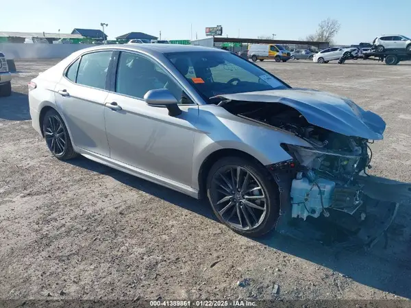4T1K31AK7NU572054 2022 TOYOTA CAMRY - Image 1